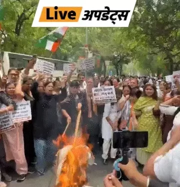 🗞️ भास्कर अपडेट्स: दिल्ली में कांग्रेस का प्रदर्शन, महिला आरक्षण पर तेज हुई सियासत